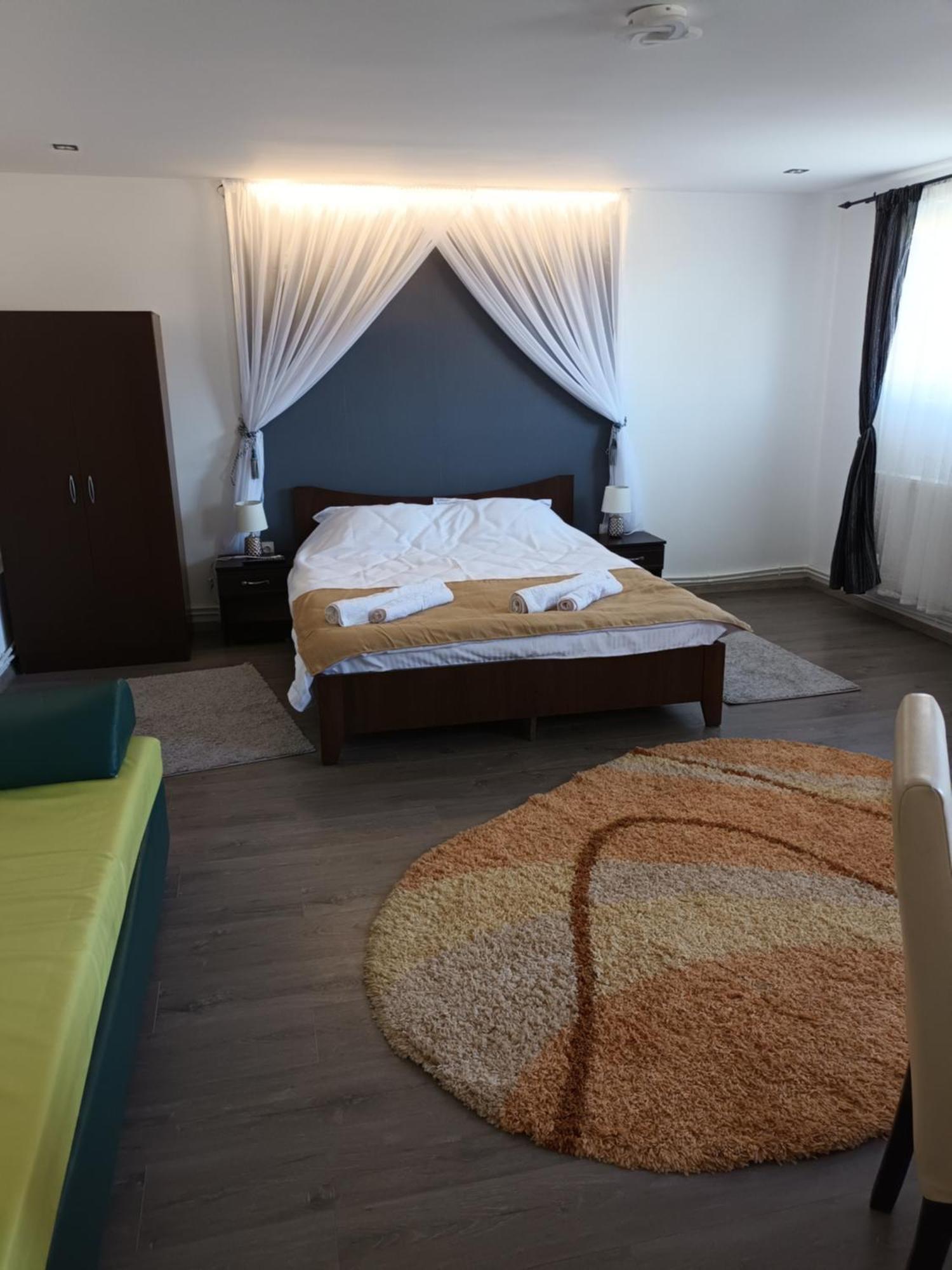 Casa Mary Mar Hotel Tirgu Ocna Exterior photo